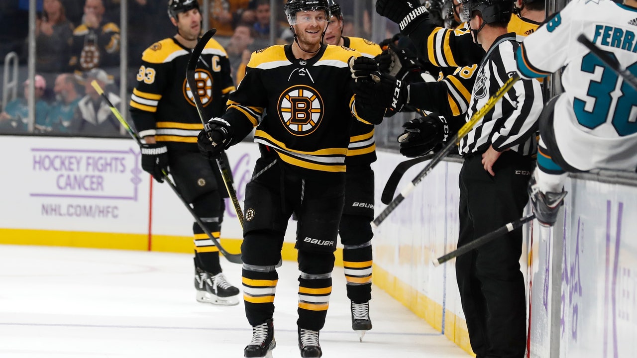 Krejci returns with goal, assist as Bruins beat Sharks 5-1